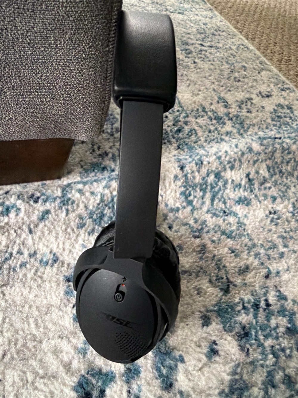 Bose Black Over-Ear Noise-Cancelling Headphones